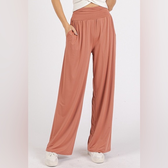 Mittoshop Stretch Banded Waist Wide Leg Pants with Pockets - Picture 1 of 5